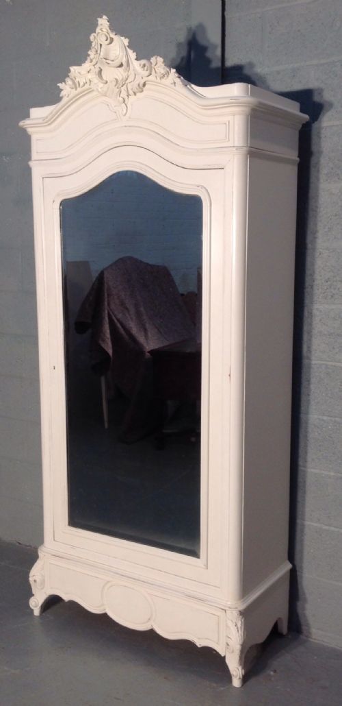 PAINTED FRENCH ARMOIRE - ADDITIONAL PHOTO 5