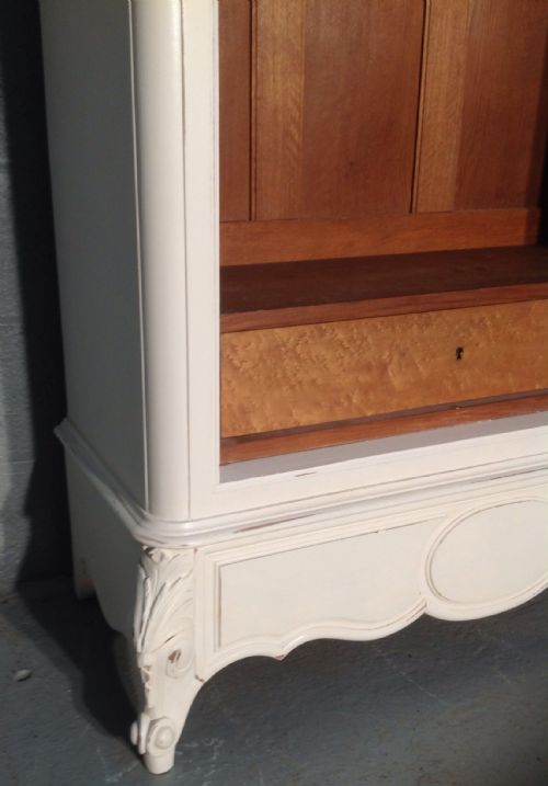 PAINTED FRENCH ARMOIRE - ADDITIONAL PHOTO 8