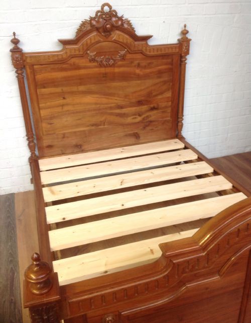 CHESTNUT FRENCH CARVED BED - ADDITIONAL PHOTO 9