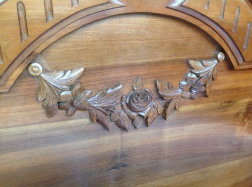 CHESTNUT FRENCH CARVED BED - ADDITIONAL PHOTO 11