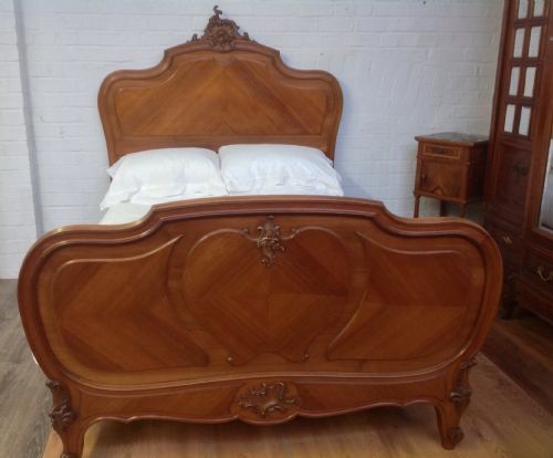CARVED WALNUT FRENCH BED - ADDITIONAL PHOTO 1