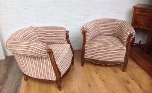 PAIR OF UPHOLSTERED FRENCH LOUIS XV CLUB CHAIRS - ADDITIONAL PHOTO 2
