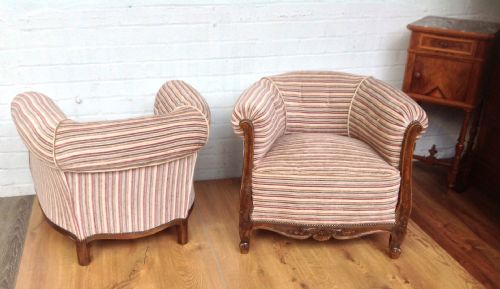 PAIR OF UPHOLSTERED FRENCH LOUIS XV CLUB CHAIRS - ADDITIONAL PHOTO 3