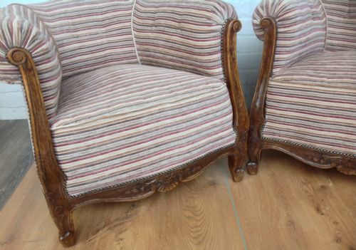 PAIR OF UPHOLSTERED FRENCH LOUIS XV CLUB CHAIRS - ADDITIONAL PHOTO 10