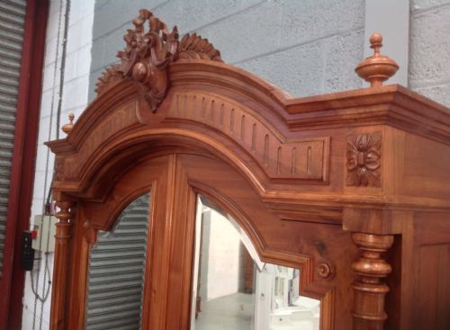 SOLID CHESTNUT FRENCH ARMOIRE - ADDITIONAL PHOTO 2