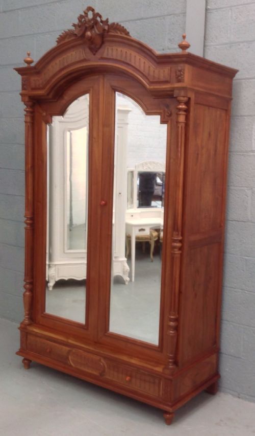 SOLID CHESTNUT FRENCH ARMOIRE - ADDITIONAL PHOTO 5