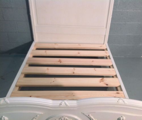 PAINTED FRENCH WALNUT CARVED BED - ADDITIONAL PHOTO 10