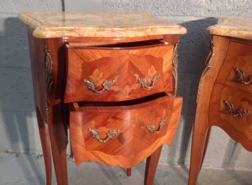 PAIR OF FRENCH MARQUETRY BEDSIDE CABINETS - ADDITIONAL PHOTO 3