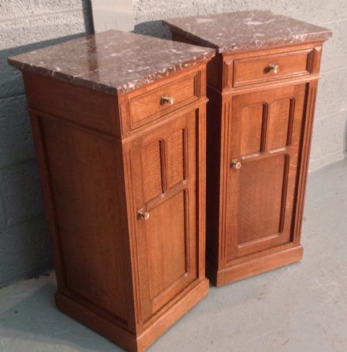 PAIR OF FRENCH ARTS AND CRAFTS OAK BEDSIDE CABINETS - ADDITIONAL PHOTO 3
