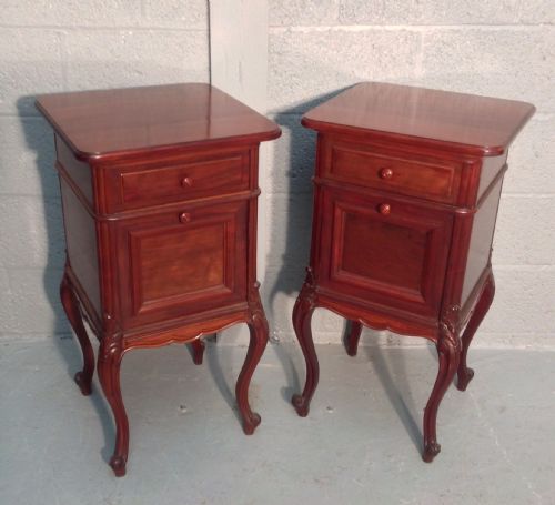 PAIR OF FRENCH MAHOGANY BEDSIDE CABINETS - ADDITIONAL PHOTO 1