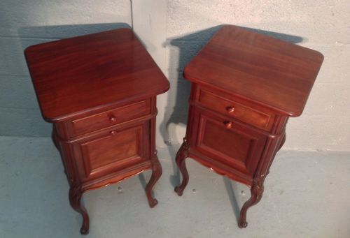 PAIR OF FRENCH MAHOGANY BEDSIDE CABINETS - ADDITIONAL PHOTO 7