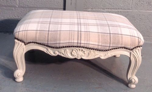 UPHOLSTERED FRENCH STOOL - ADDITIONAL PHOTO 5