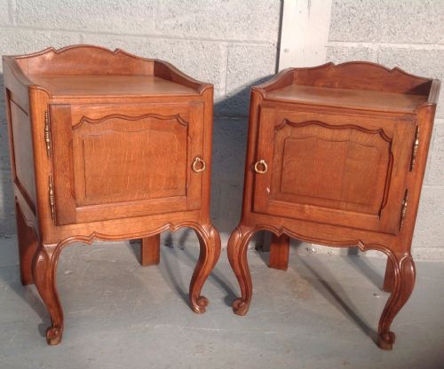 pair of french bedside cabinets - CATEGORY: ANTIQUE CABINETS - DATED 1920