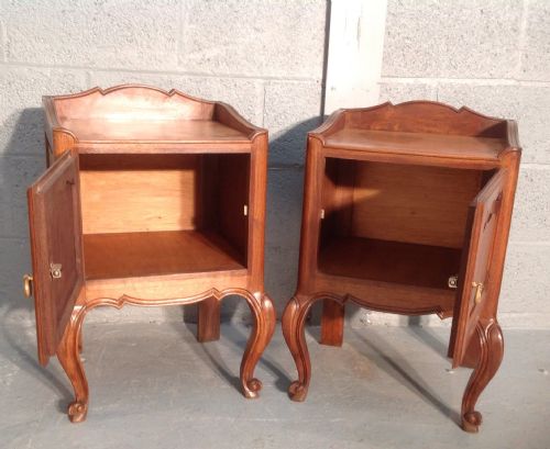 PAIR OF FRENCH BEDSIDE CABINETS - ADDITIONAL PHOTO 5