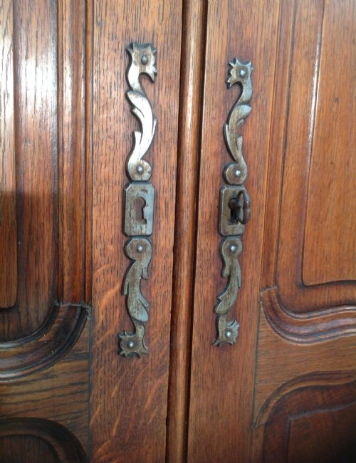 PAIR OF FRENCH OAK ARMOIRES - ADDITIONAL PHOTO 7