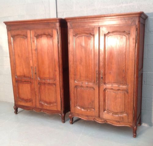 PAIR OF FRENCH OAK ARMOIRES - ADDITIONAL PHOTO 12
