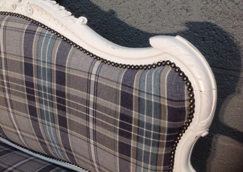 PAINTED CARVED FRENCH SOFA - ADDITIONAL PHOTO 6