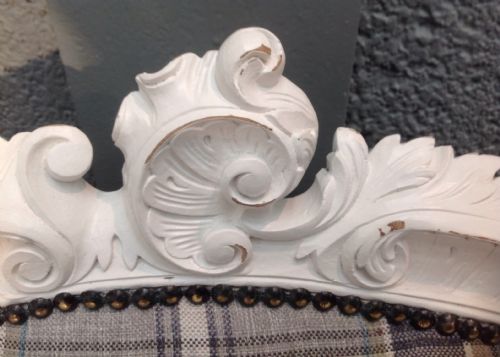 PAINTED CARVED FRENCH SOFA - ADDITIONAL PHOTO 8