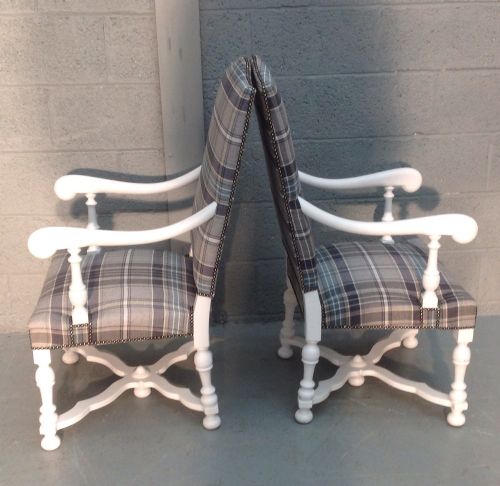 PAIR OF FRENCH WALNUT FAUTEUILS - ADDITIONAL PHOTO 3