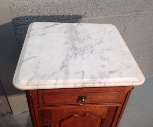 PAIR OF SOLID OAK FRENCH BEDSIDE CABINETS - ADDITIONAL PHOTO 3