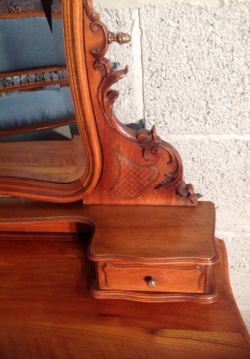 WALNUT FRENCH DRESSING TABLE - ADDITIONAL PHOTO 6