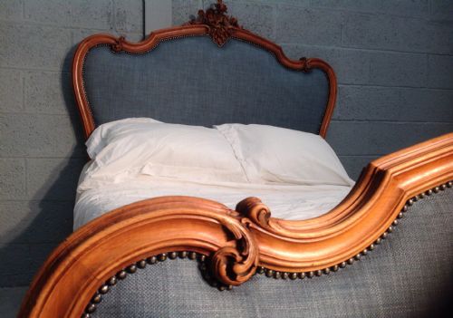 CARVED AND UPHOLSTERED FRENCH BED - ADDITIONAL PHOTO 6
