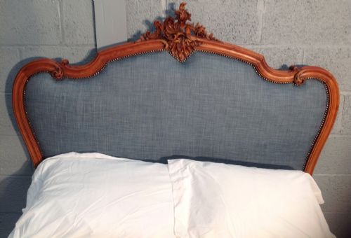 CARVED AND UPHOLSTERED FRENCH BED - ADDITIONAL PHOTO 9