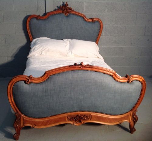 CARVED AND UPHOLSTERED FRENCH BED - ADDITIONAL PHOTO 11