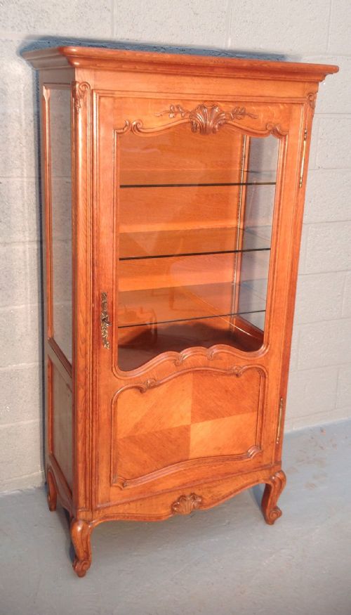 french display cabinet - CATEGORY: ANTIQUE CABINETS - DATED 1920