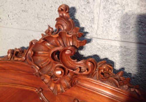 FRENCH WALNUT LOUIS XV STYLE BED - ADDITIONAL PHOTO 3