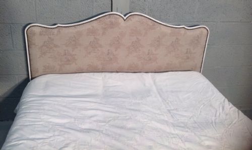 NEWLY UPHOLSTERED FRENCH KINGSIZE BED - ADDITIONAL PHOTO 4