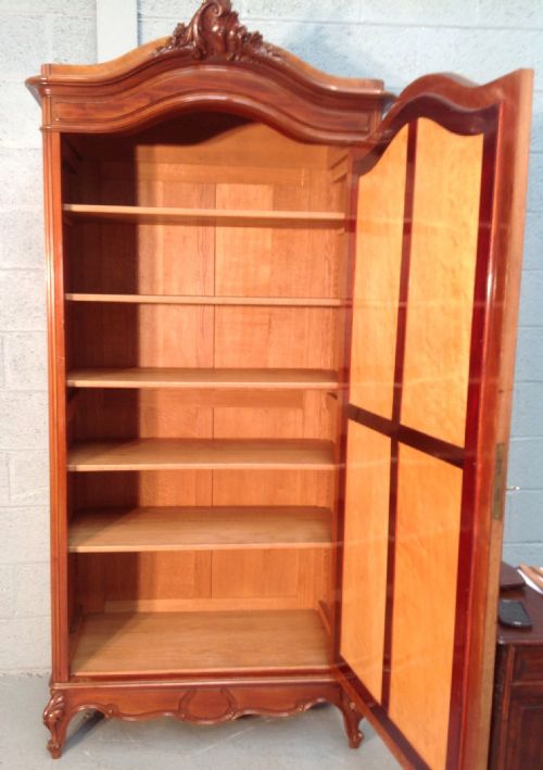 FRENCH LOUIS XV STYLE MAHOGANY ARMOIRE - ADDITIONAL PHOTO 3