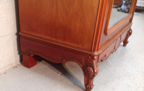 FRENCH LOUIS XV STYLE MAHOGANY ARMOIRE - ADDITIONAL PHOTO 8
