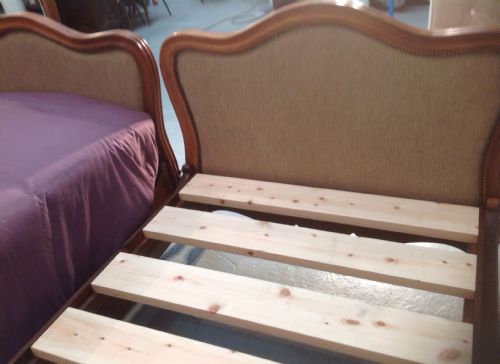 PAIR OF FRENCH WALNUT SINGLE BEDS - ADDITIONAL PHOTO 5
