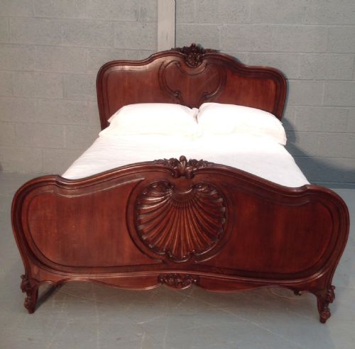 SUBERB WALNUT FRENCH BEDROOM SUITE - ADDITIONAL PHOTO 3