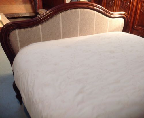 ANTIQUE FRENCH UPHOLSTERED BED - ADDITIONAL PHOTO 6