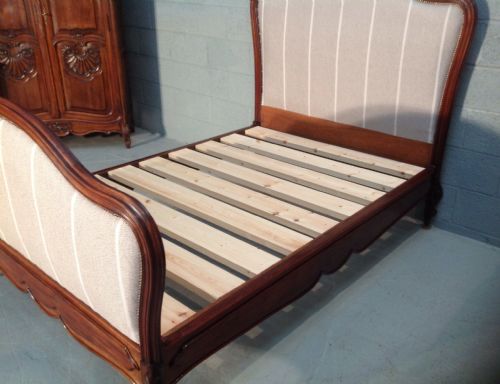 ANTIQUE FRENCH UPHOLSTERED BED - ADDITIONAL PHOTO 8