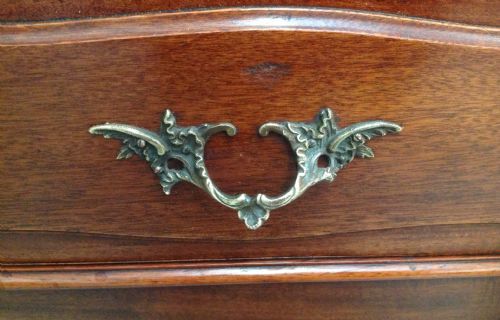 FRENCH MAHOGANY TWO DOOR ARMOIRE - ADDITIONAL PHOTO 6