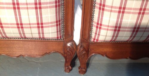 ANTIQUE PAIR OF FRENCH OAK SINGLE BEDS - ADDITIONAL PHOTO 3