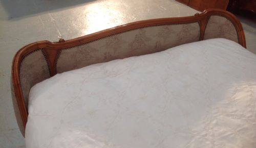 ANTIQUE FRENCH WALNUT BED - ADDITIONAL PHOTO 7