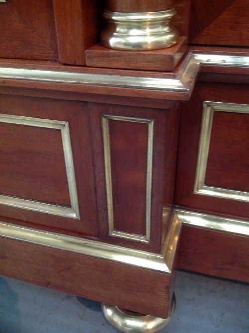 OUTSTANDING QUALITY BREAKFRONT FRENCH ARMOIRE - ADDITIONAL PHOTO 6
