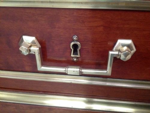 OUTSTANDING QUALITY BREAKFRONT FRENCH ARMOIRE - ADDITIONAL PHOTO 7