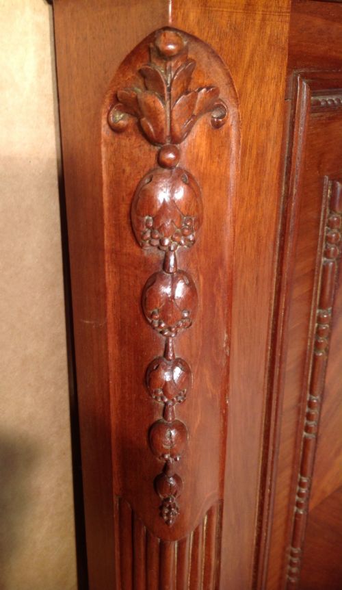 CARVED FRENCH MAHOGANY FRENCH KINGSIZE BED - ADDITIONAL PHOTO 4