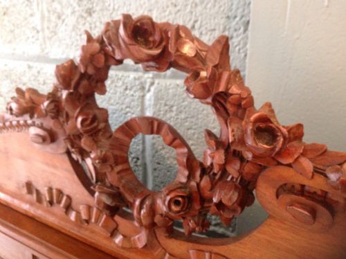 CARVED FRENCH MAHOGANY FRENCH KINGSIZE BED - ADDITIONAL PHOTO 6