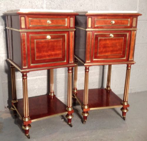 OUTSTANDING QUALITY PAIR OF FRENCH BEDSIDE CABINETS - ADDITIONAL PHOTO 2