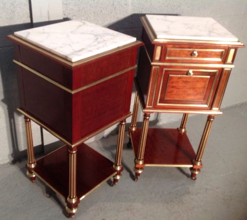 OUTSTANDING QUALITY PAIR OF FRENCH BEDSIDE CABINETS - ADDITIONAL PHOTO 7
