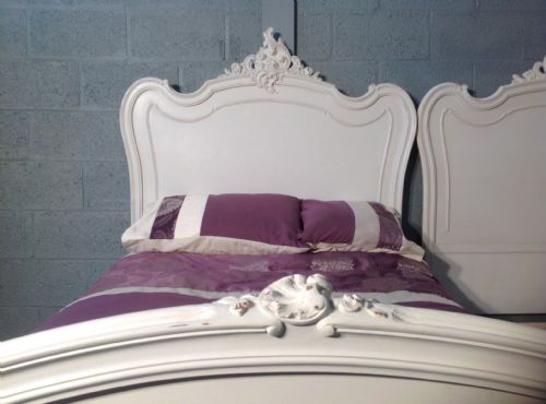 PAIR OF FRENCH PAINTED 4FT BEDS - ADDITIONAL PHOTO 1
