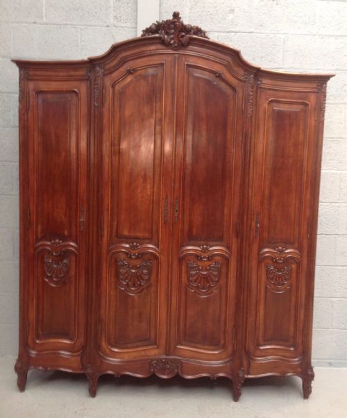 ANTIQUE FRENCH FOUR DOOR ARMOIRE - ADDITIONAL PHOTO 8