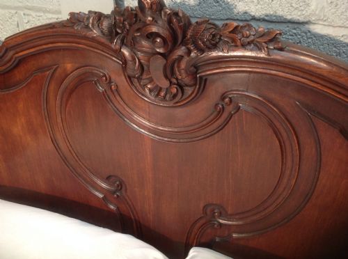 ANTIQUE WALNUT KINGSIZE BED - ADDITIONAL PHOTO 6