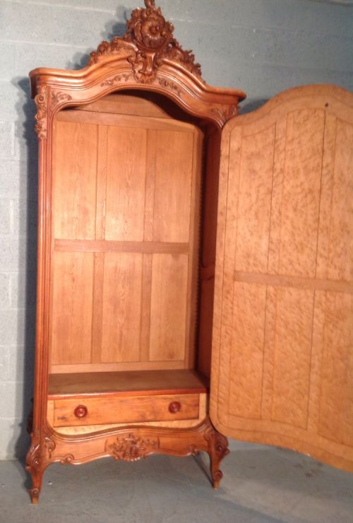 CARVED WALNUT FRENCH ARMOIRE - ADDITIONAL PHOTO 7